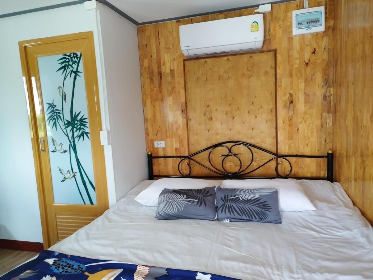Falik Farm Stay Аюттхая Екстер'єр фото