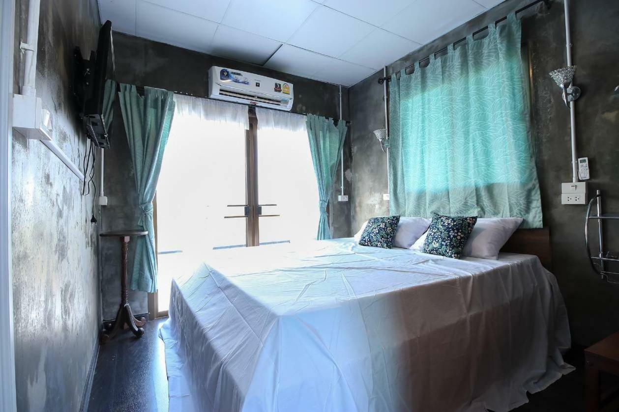 Falik Farm Stay Аюттхая Екстер'єр фото